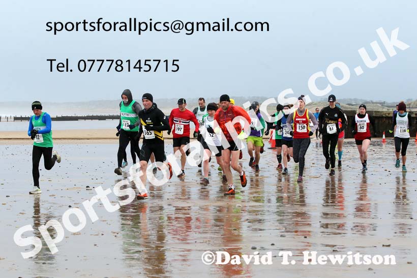 The 2021 Blyth Sands Race, December 5th. Photo: David T. Hewitson/Sports for All Pics